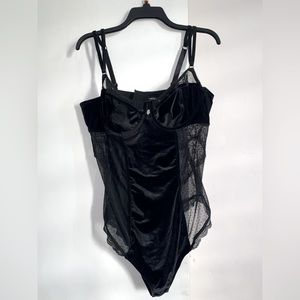 Adore Me VELOUR AND LACE BODYSUIT size 2X